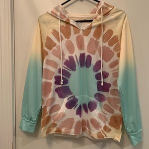 Tie dye jogging suit front pocket and hoodie. Size small Brand new in package